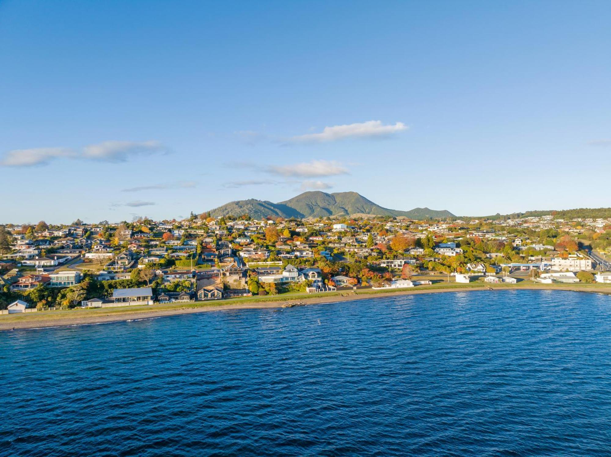 Brand New Lake Front Homes Spa Pool Taupo Dış mekan fotoğraf